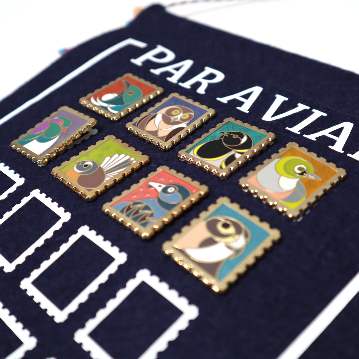 Par Avian Merino Pin Banner
