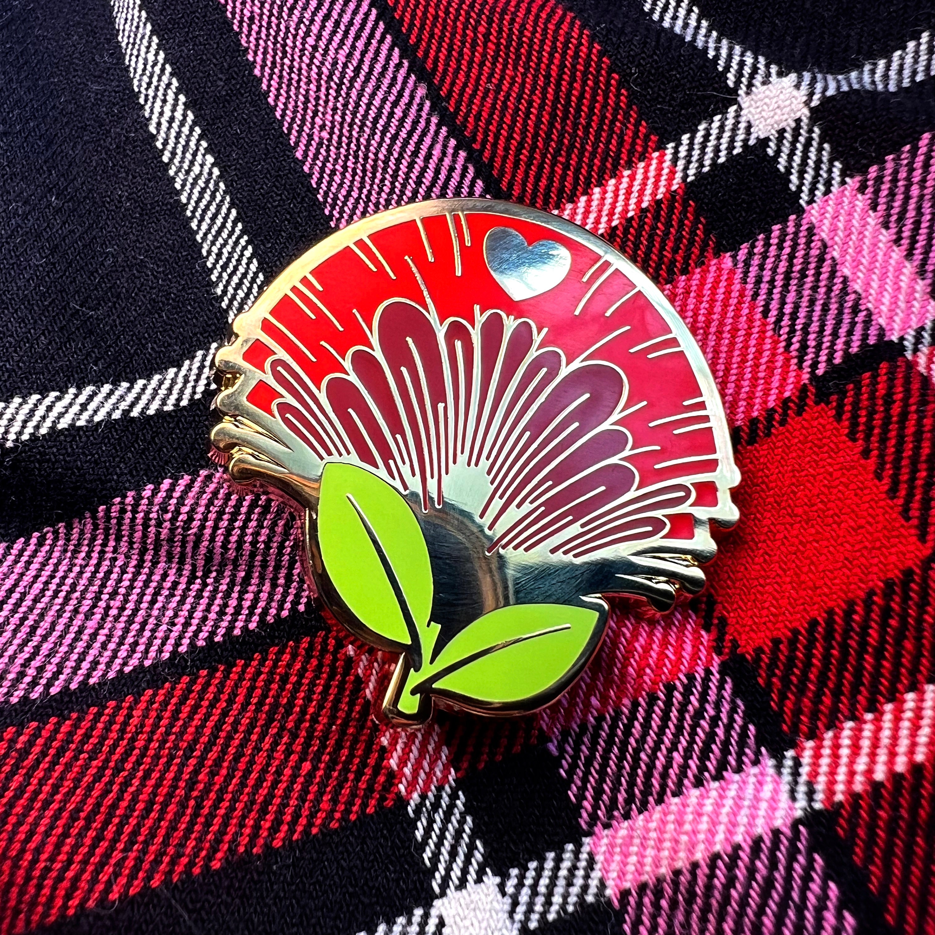 Pōhutukawa Enamel Pin