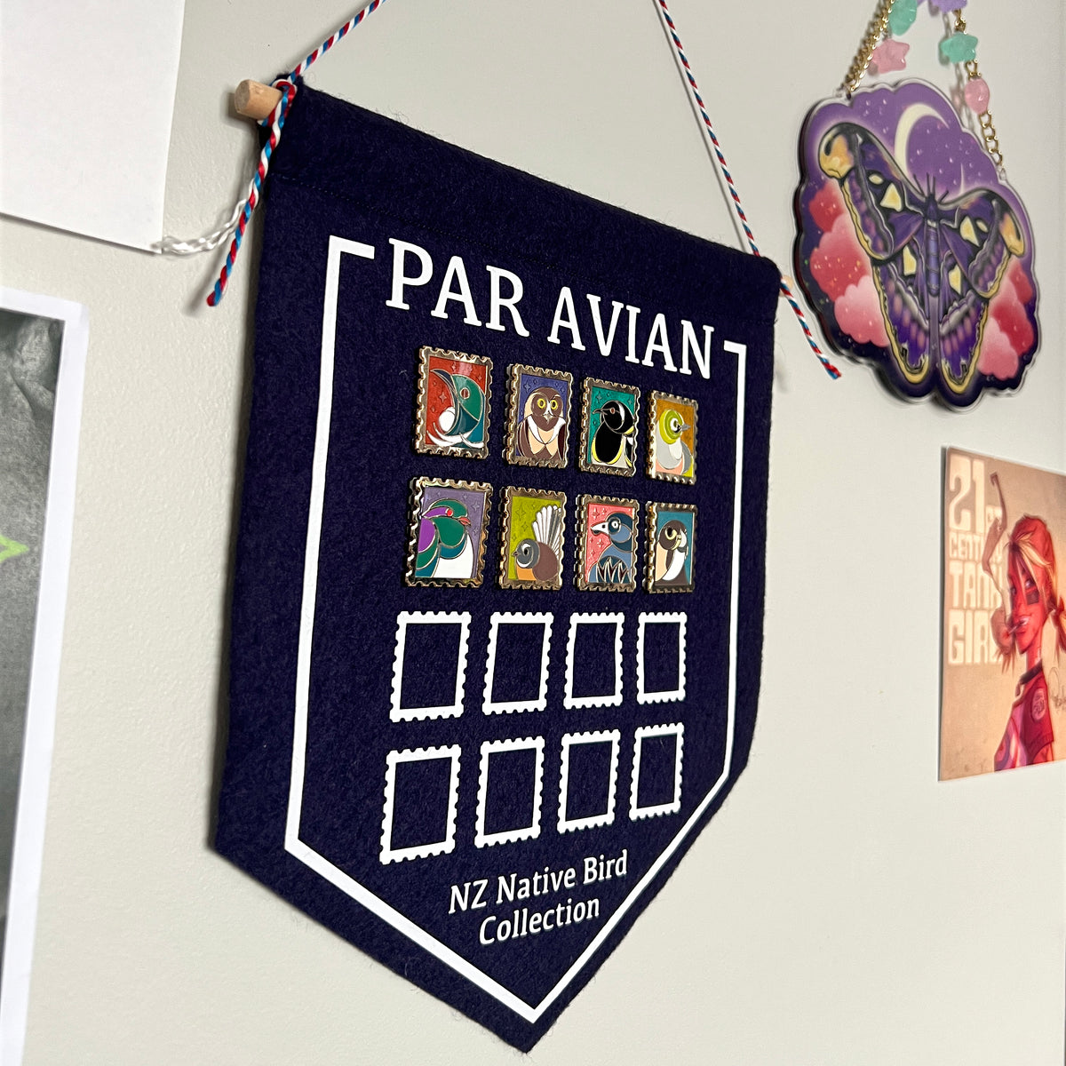 Par Avian Merino Pin Banner